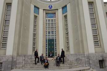 نغمه‌ای سنتی به یاد شهدای سومین جنگ تحمیلی و در محکومیت حملات دشمن امریکایی-صهیونی به مراکز بهداشتی، درمانی، آموزشی، تحقیقاتی و دارویی